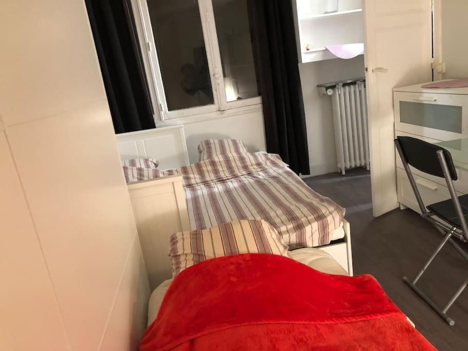 Beau Appartement,Proche De Metro Parijs Buitenkant foto